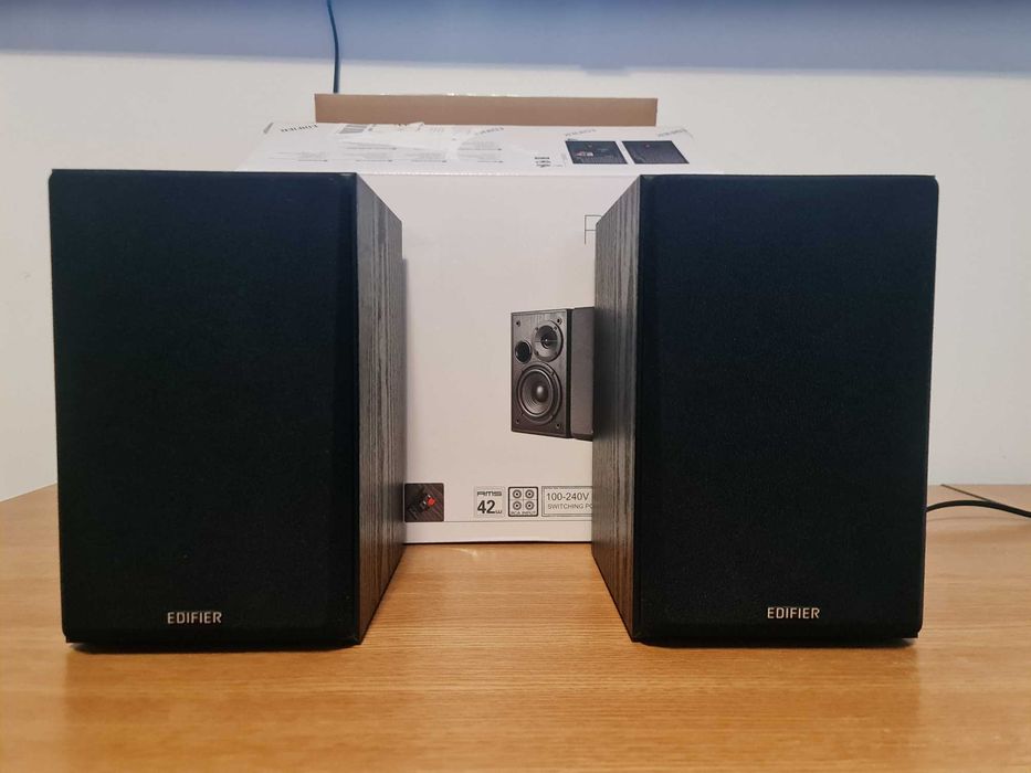 Boxe active Edifier R1100 2.0, 42W, garantie Emag