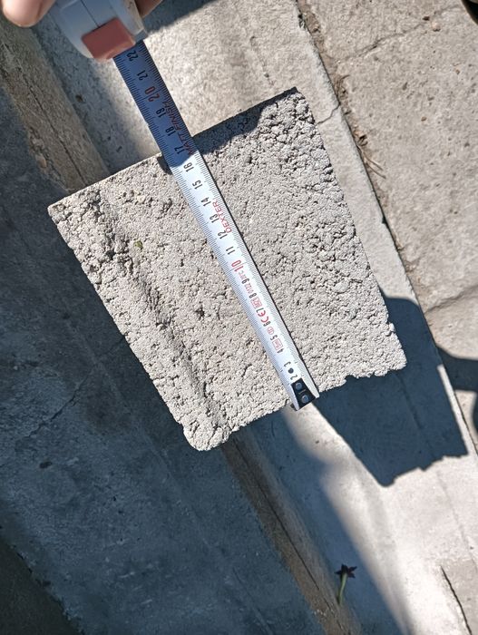Vând bolțari de beton