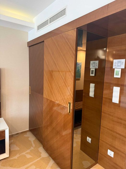 Ansamblu mobilier camera