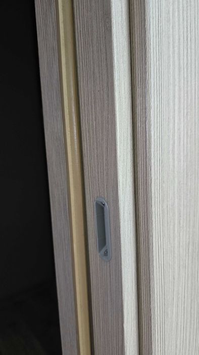 Двери межкомнатные Б/У