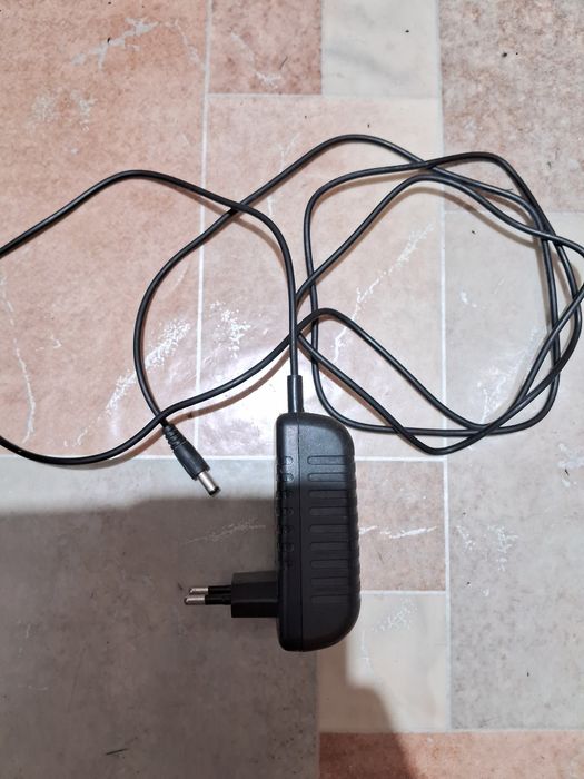 Аккумуляторы и зарядное DWT