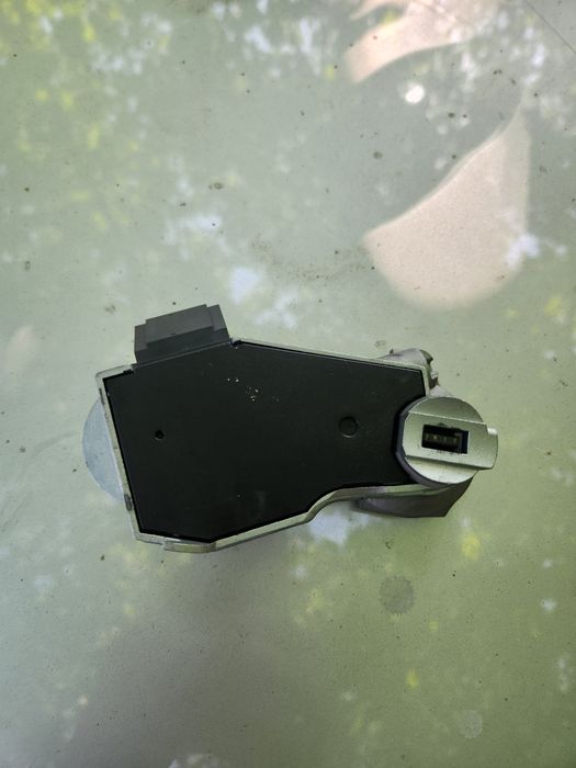 Модул за заключване на волана w203