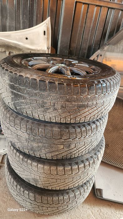 Диски с резиной зима лето 5×100