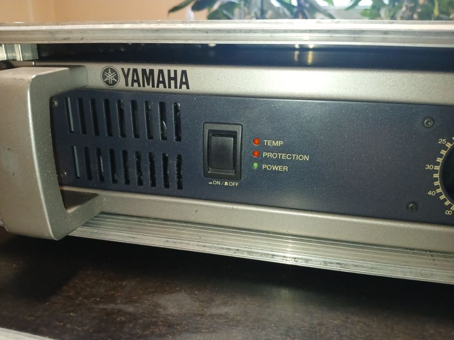 Amplificator Yamaha P7000S