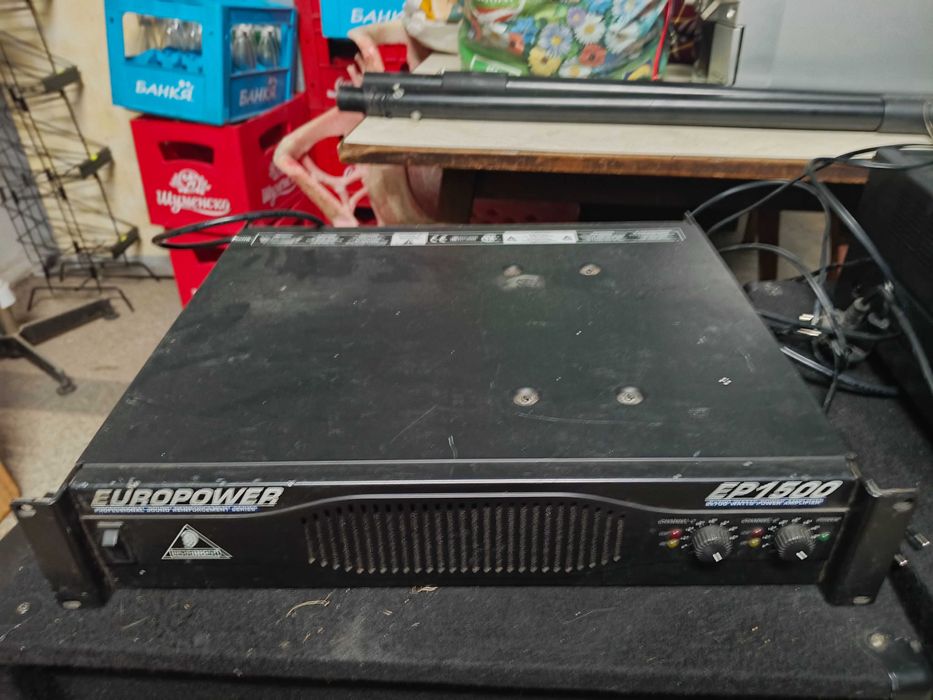 Професионален усилвател Behringer EP1500 Europower (2х700W)