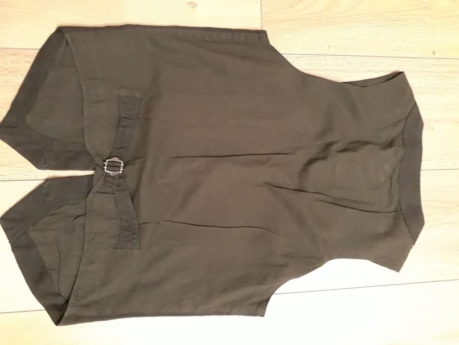 Vesta barbati S Mango, Bershka