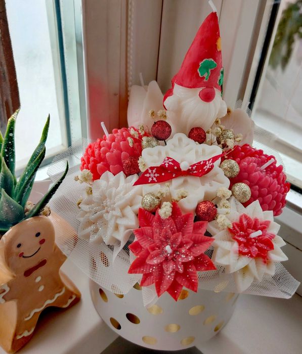 Свещи, фигури от восък