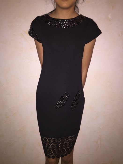 Продам платье очень красивое