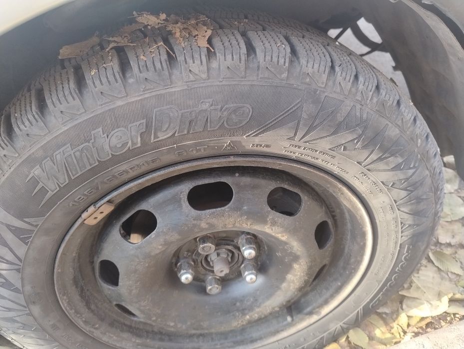 Продам шины с дисками