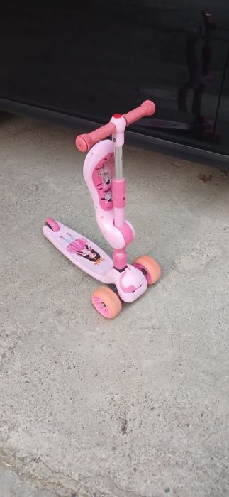 Самокат детский в отличном состоянии