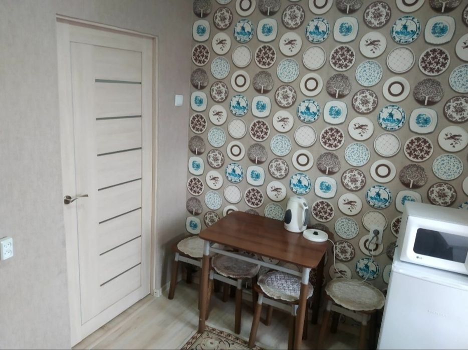 Абая. 1-но комнатная в центре