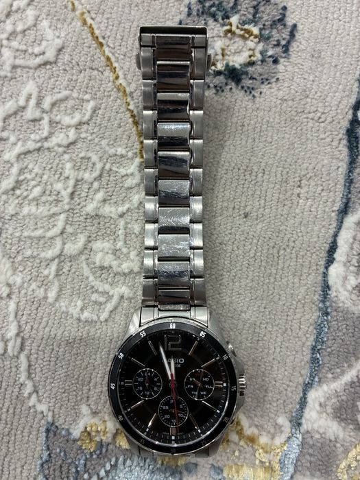 Продам часы casio