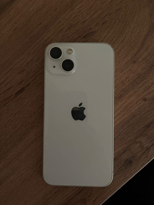 Продам Айфон 13 в хорошем состоянии