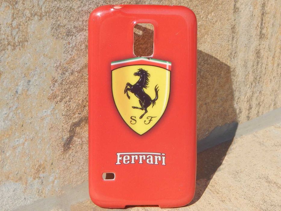 Husa telefon Samsung Galaxy S2 cu sigla Ferrari