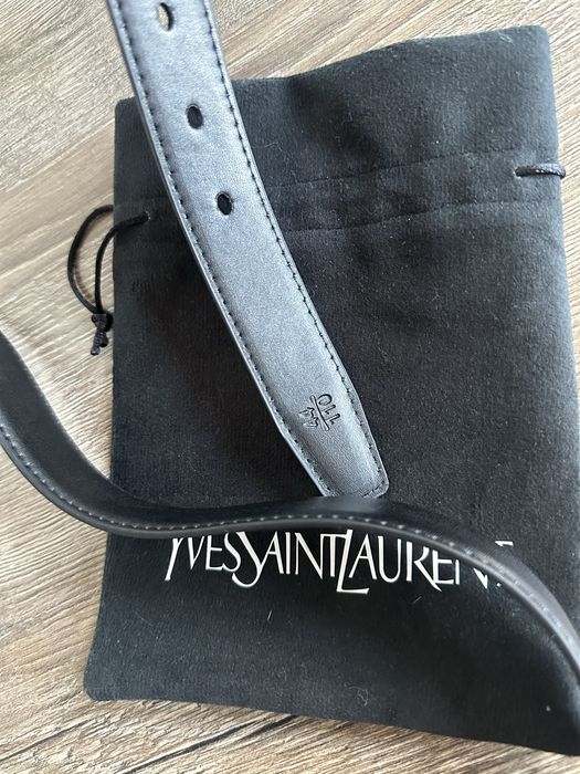 Curea Yves Saint Laurent