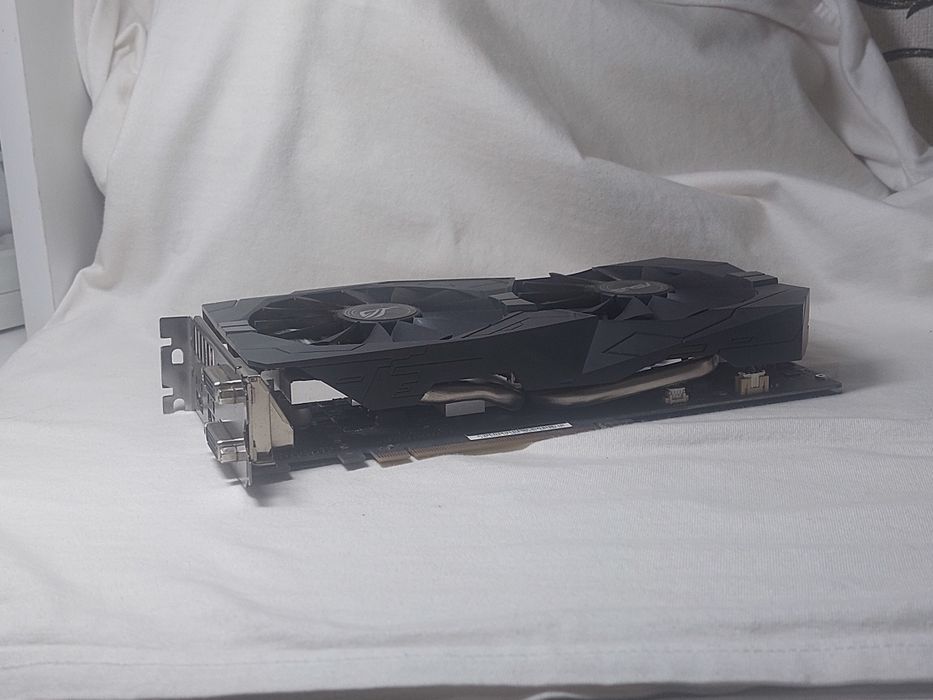 Продам  Geforce GTX 1050 ti Strix 4gb