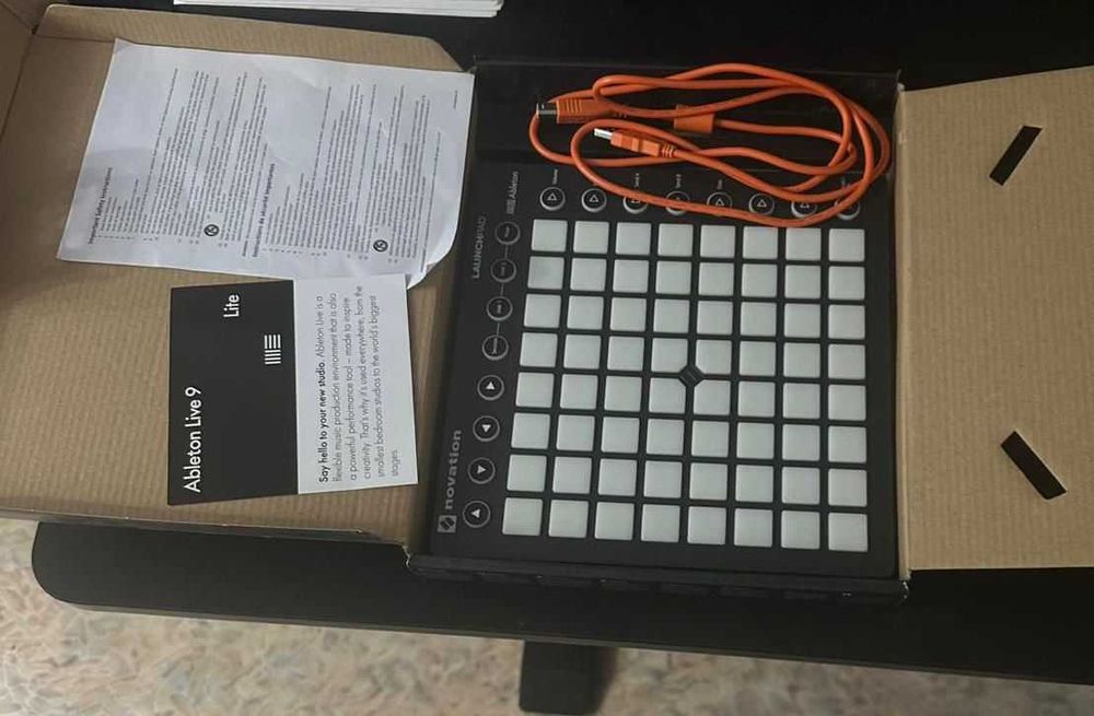 Novation Launchpad | MIDI контроллер для музыки