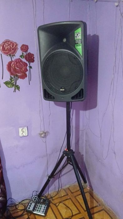 Vând boxa alto tx15 600 wați  +mixer prin Bluetooth  Vând sau schimb cu telefon