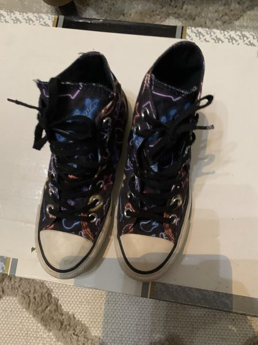 Tenisi vans, converse
