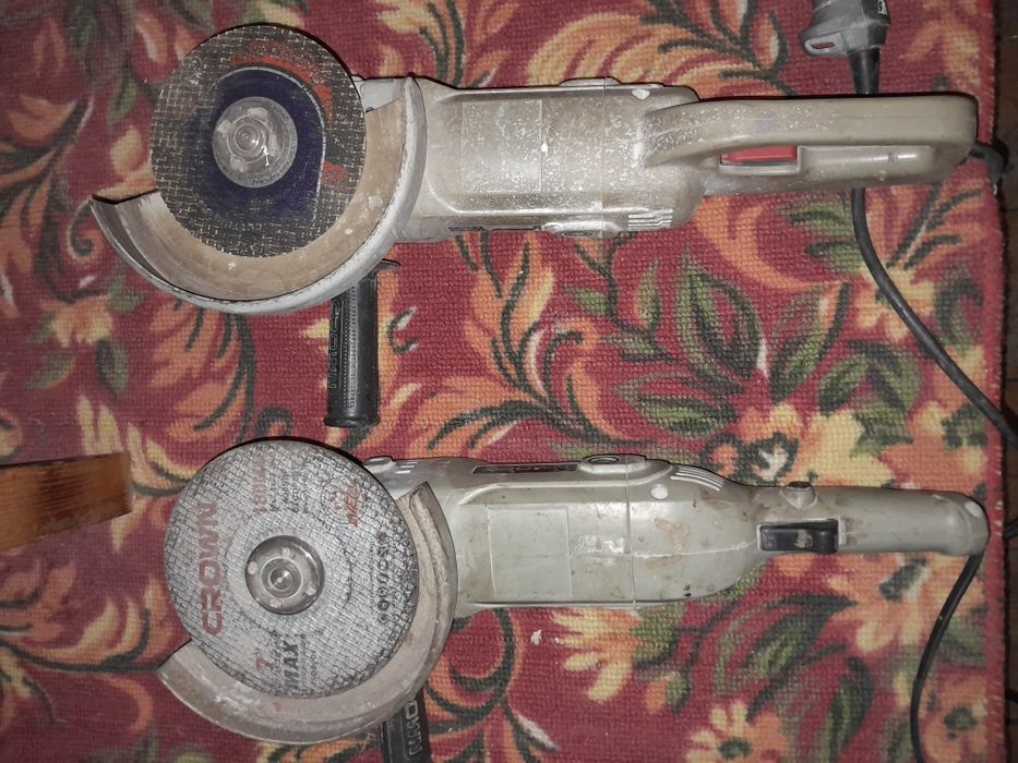 Болгарка 12 тыс. Перфоратор 12 тысяч.