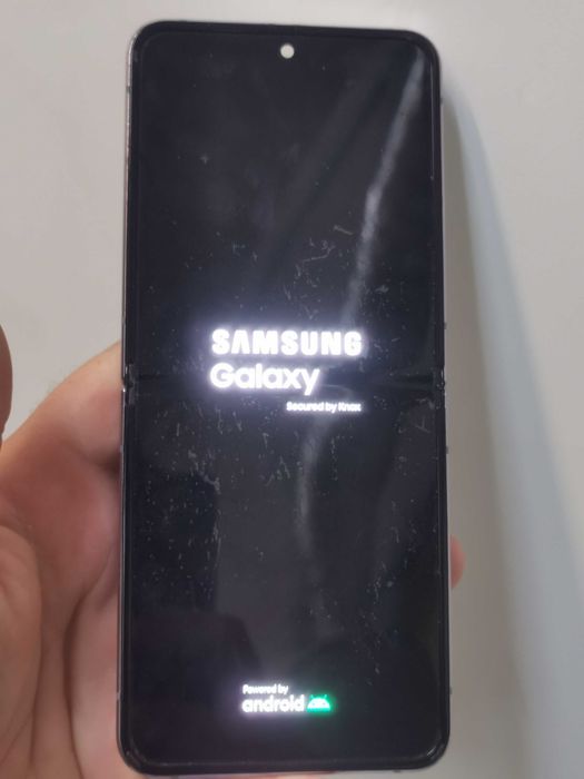 Дисплей за Samsung Galaxy Z Flip 4