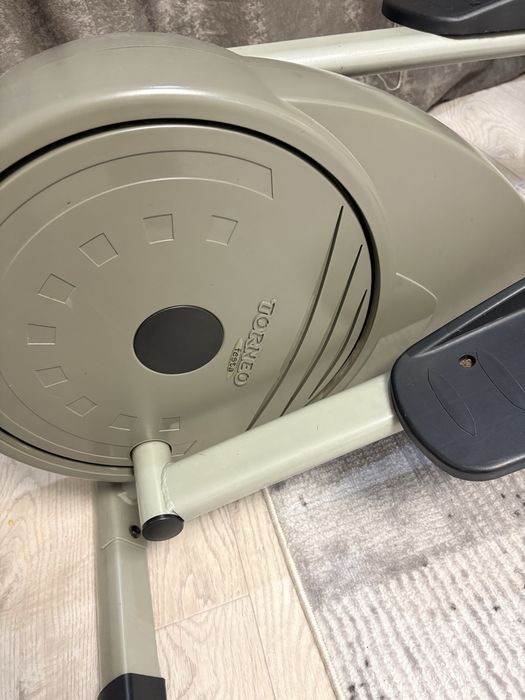 Продам тренажер элипс