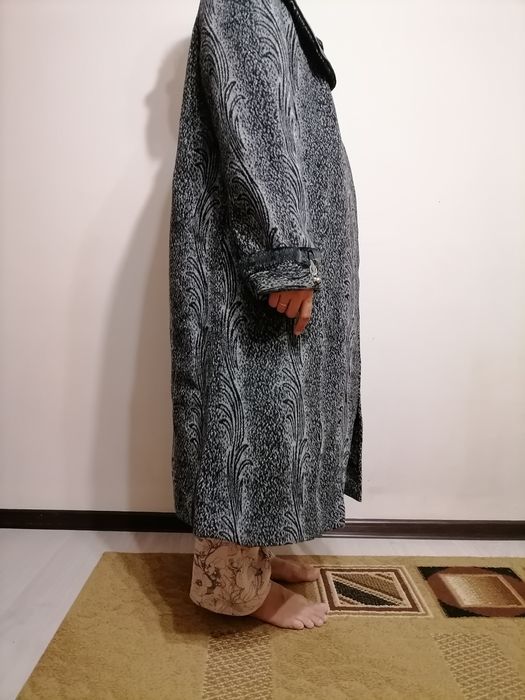 Продам пальто осень-зима