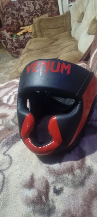 Шлем для единоборств