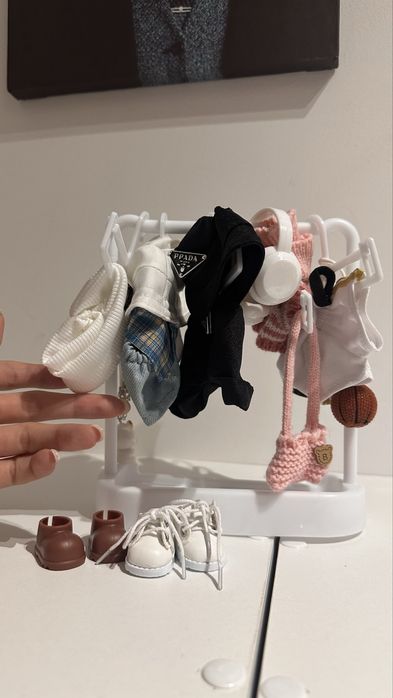 Лабубу, с гардеробом одежды и обуви