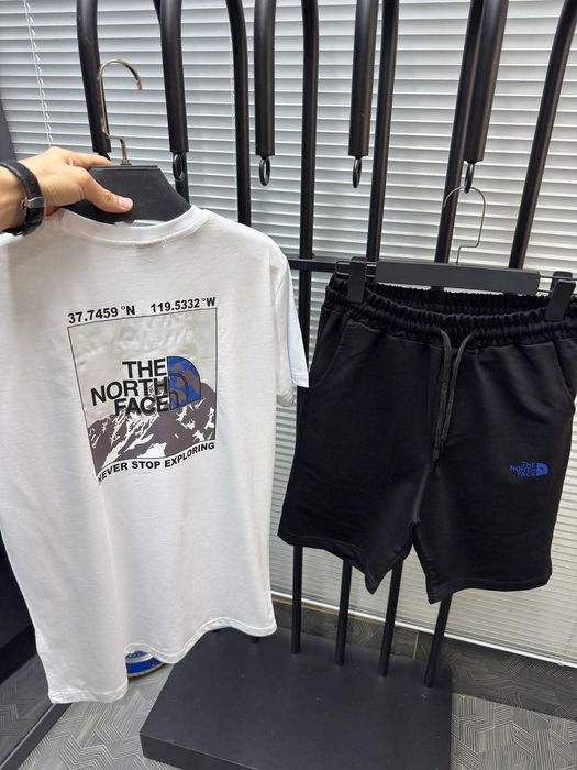 Compleu North Face