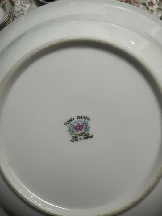 Тарелка супница белая