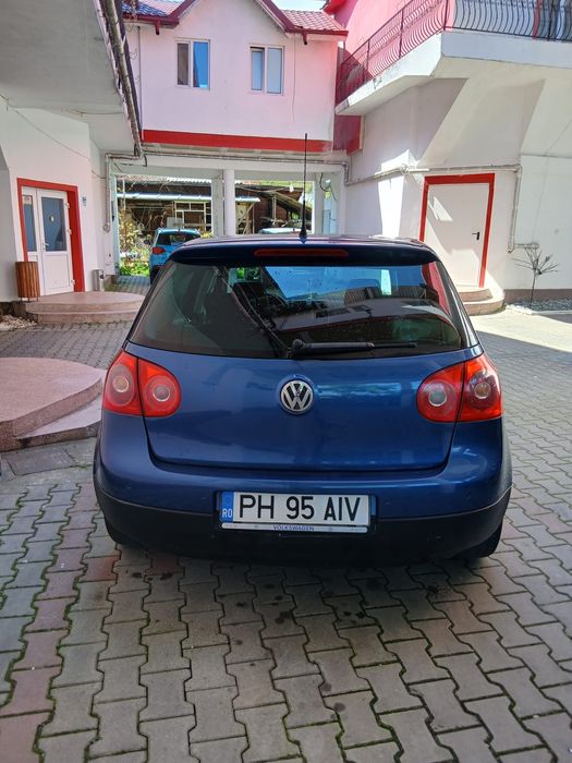 Vânzare urgentă mașinuță Volkswagen Golf (2008)