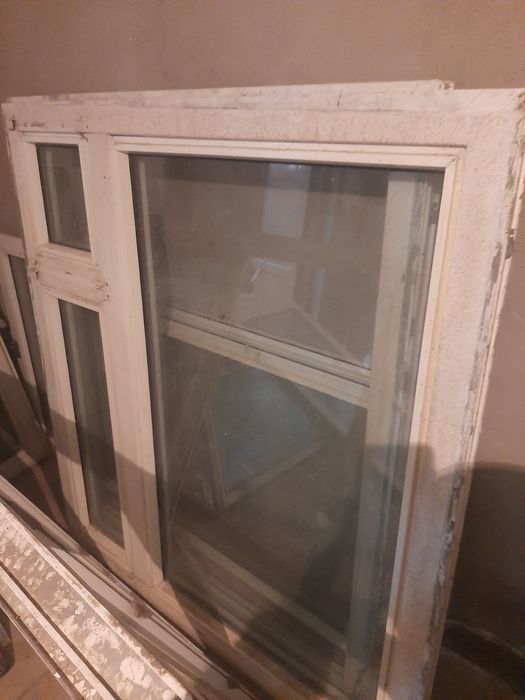 Продоётся акфа рамы и решотка для балкона