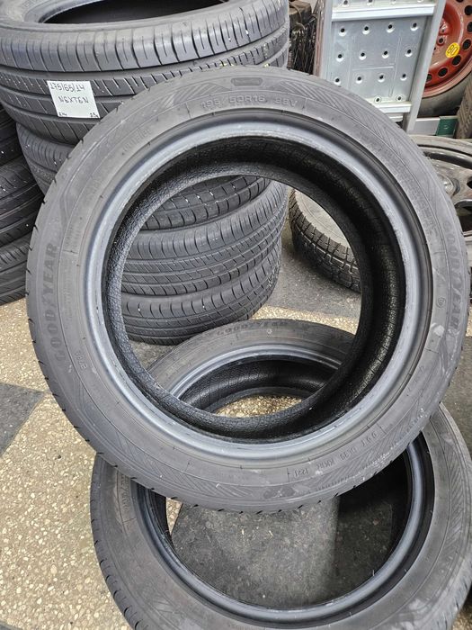 2бр 195/50/16 GOODYEAR 7мм грайфер дот:21г безплатен монтаж