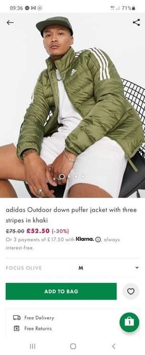 Greaca addas mărimea M băieți.Geaca a fost primita cadou de mos.Craciu