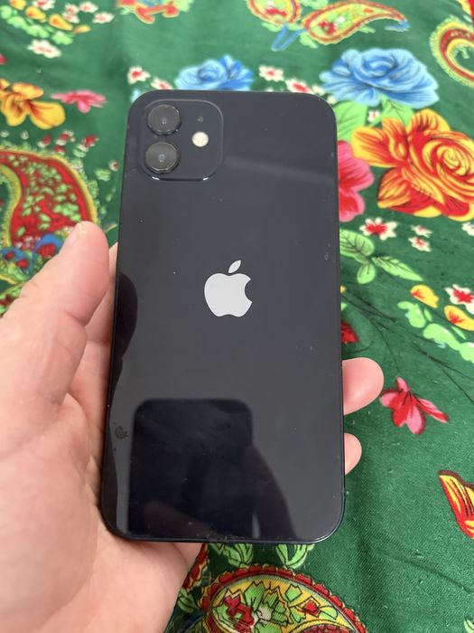 Айфон 12 сатылады