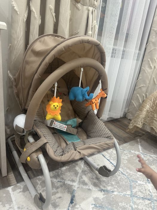 Шезлонг детский