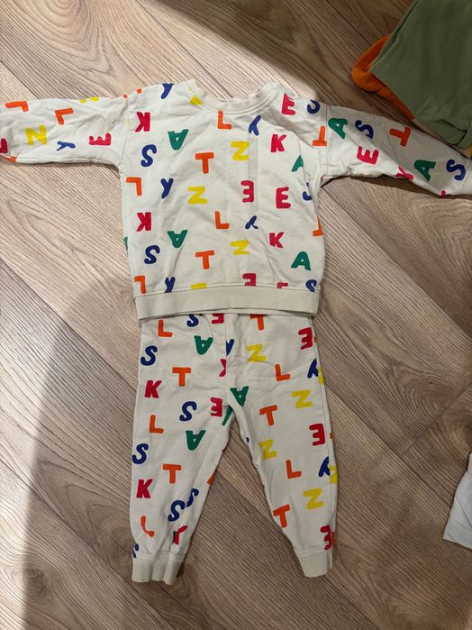 Дрехи от новородено до 8-9 месеца