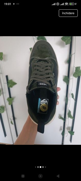 Adidași pentru bărbați

Adidași pentru bărbați.