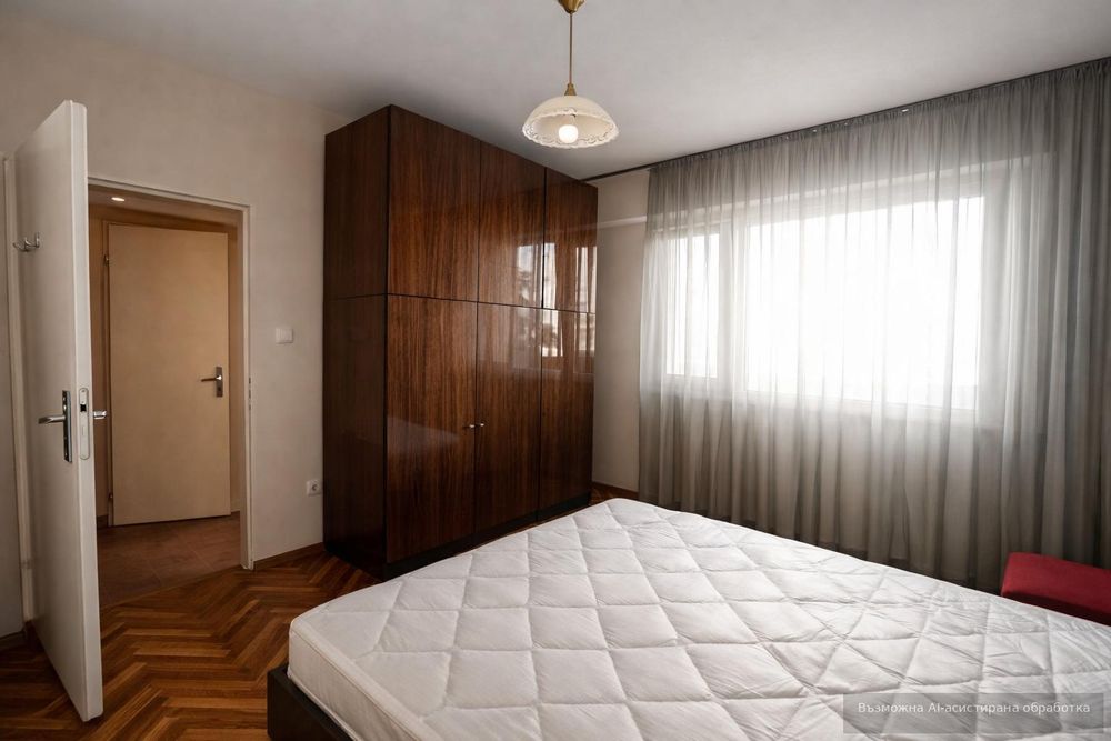 Тристаен апартамент под наем в жк. Христо Смирненски