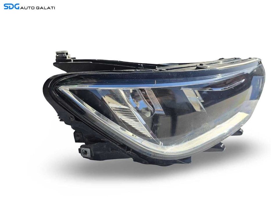 Far Dreapta FARA Xenon Volkswagen Passat B8 2014 - 2019 [L0894]