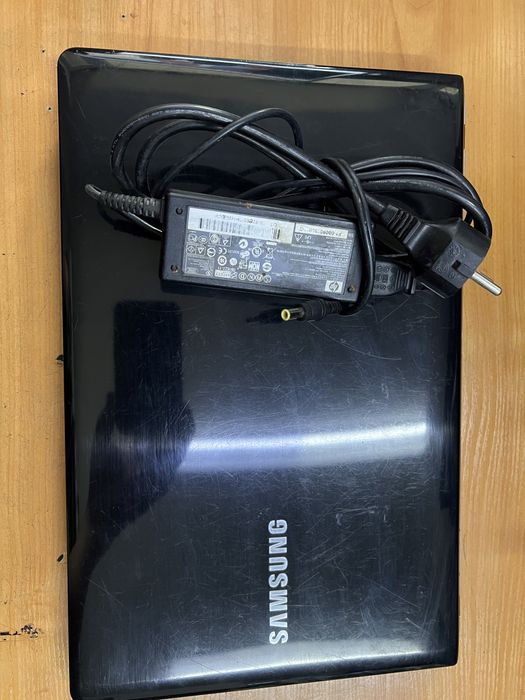 Продается ноутбук samsung