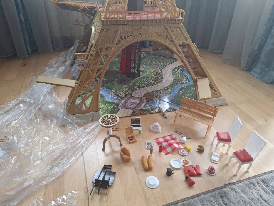 Гигантска Айфелова кула