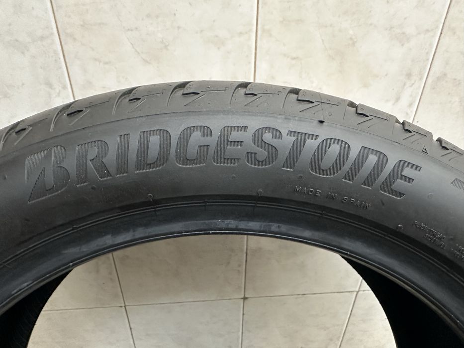 Летни гуми 215 50 18