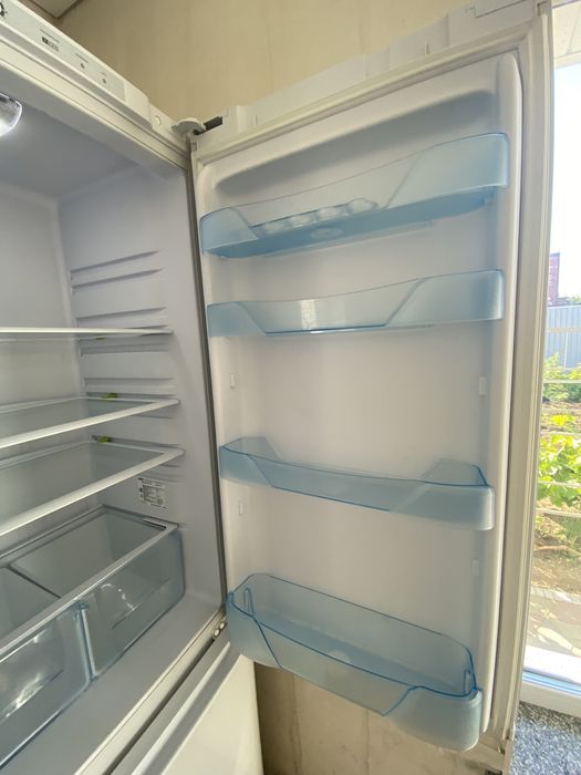 Продам холодильник бирюса