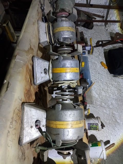 СССР болта,кувалда,малаток,арра,тиски,наковалний,станоклар бор!