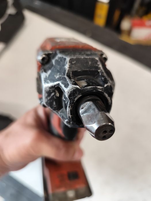 Промо Акумулаторен удърен гайковерт Хилти Hilti SIW 4At-22 Nuron