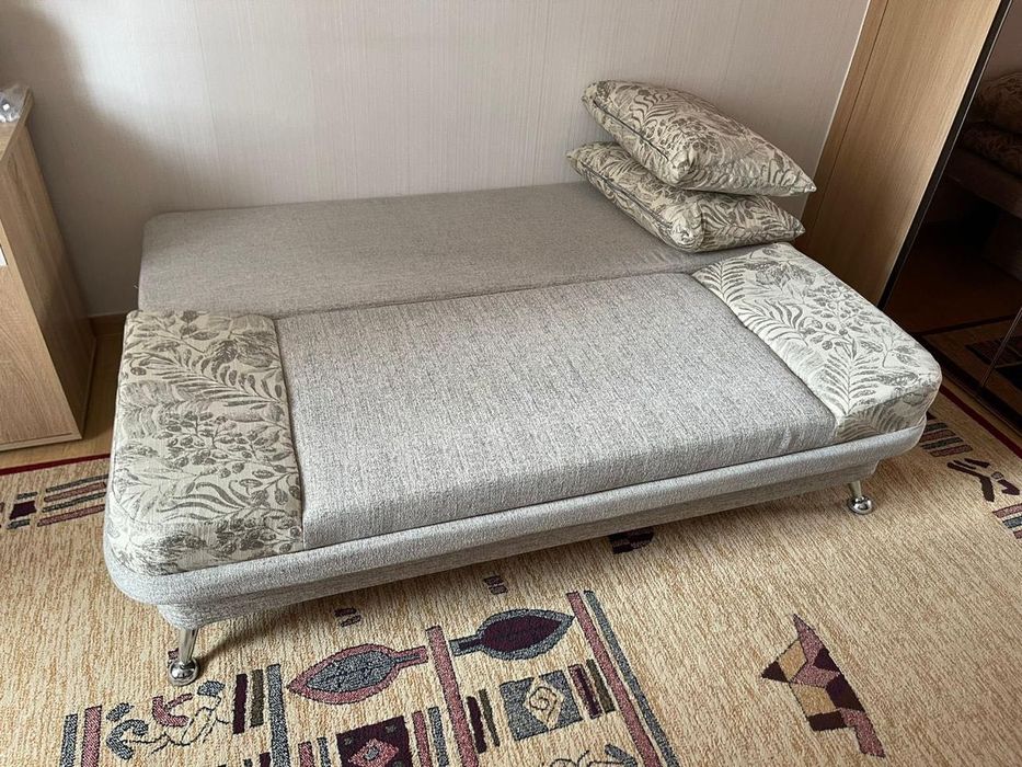 Продам диван, телевизор, тумбу