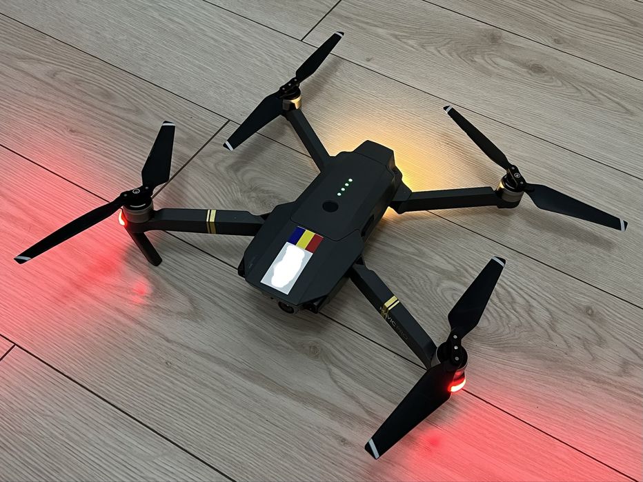 Drona DJI Mavic Pro + Filtre Polar Pro Cinema  Series + Geanta