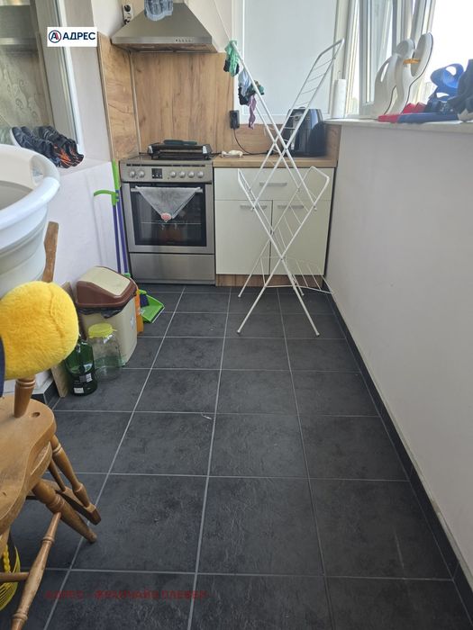 Продава се Тристаен апартамент в Плевен, Сторгозия - 78 кв.м за 1859 €/кв.м - Снимка #9